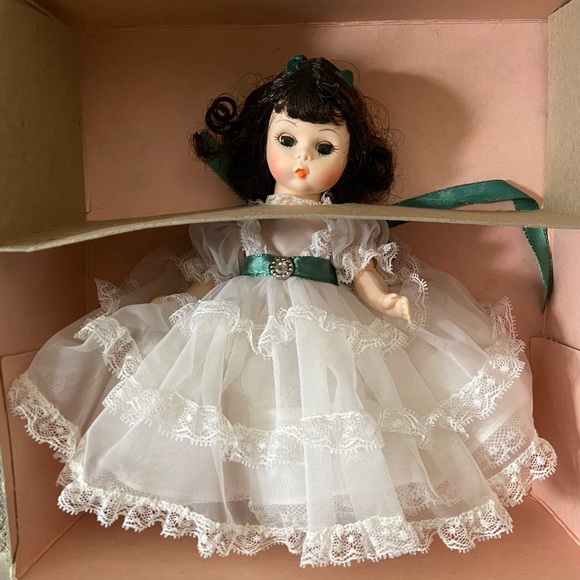 VINTAGE MADAME ALEXANDER SCARLETT - Picture 2 of 7